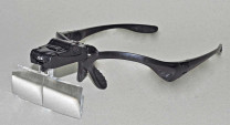 LED spectacle magnifier professional with 5 magnifications - also ideal for spectacle wearers